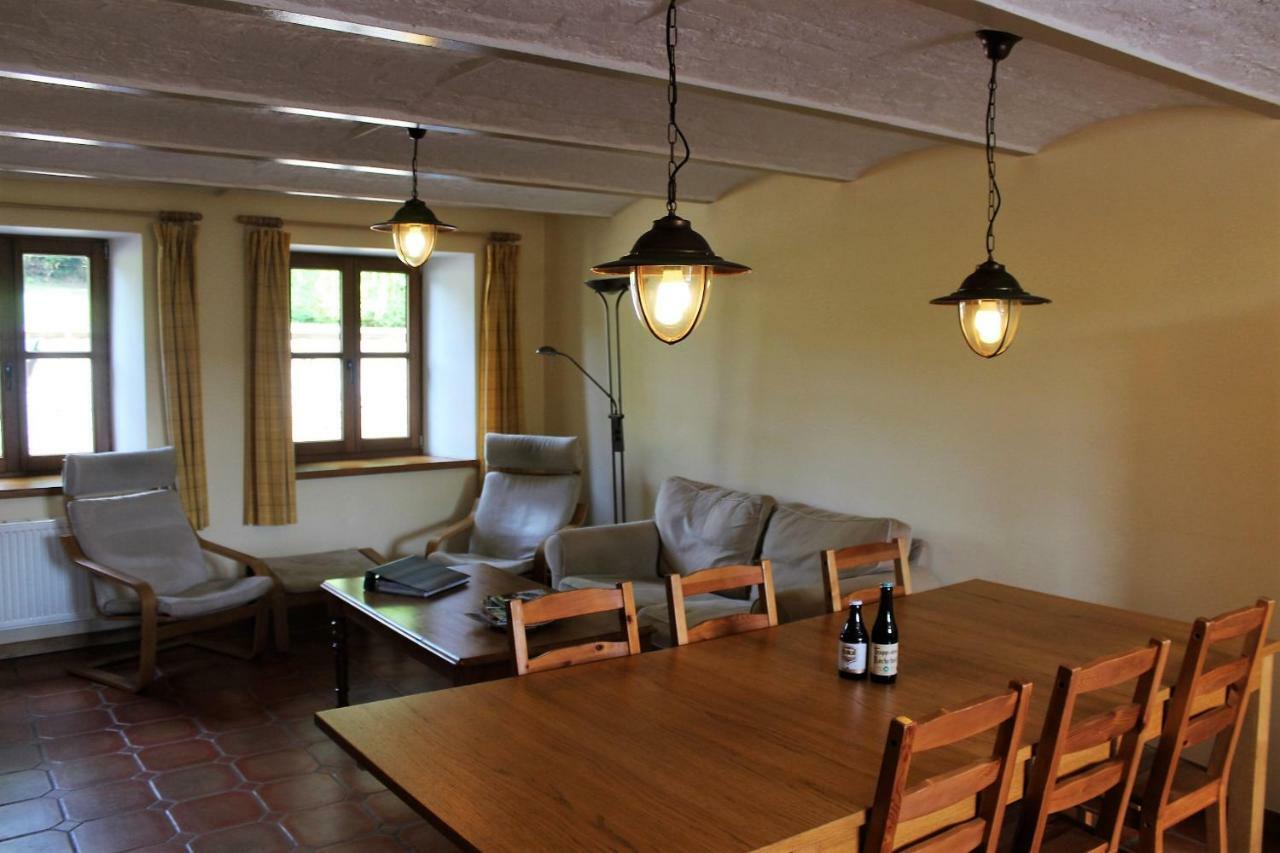 Villa Gïte de l'EHM à Custinne Extérieur photo